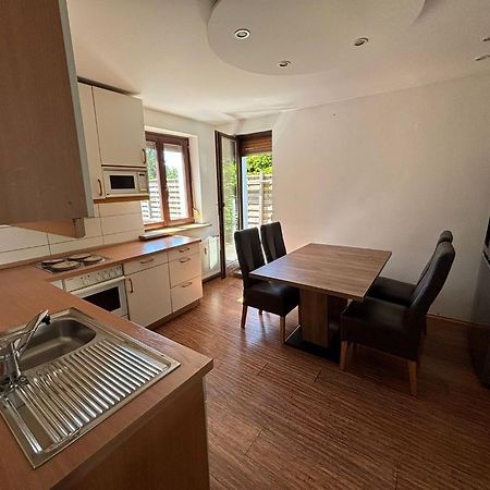 Erdgeschosswohnung Neben Schloss Blutenburg Mit Privatem Garten Munich Extérieur photo