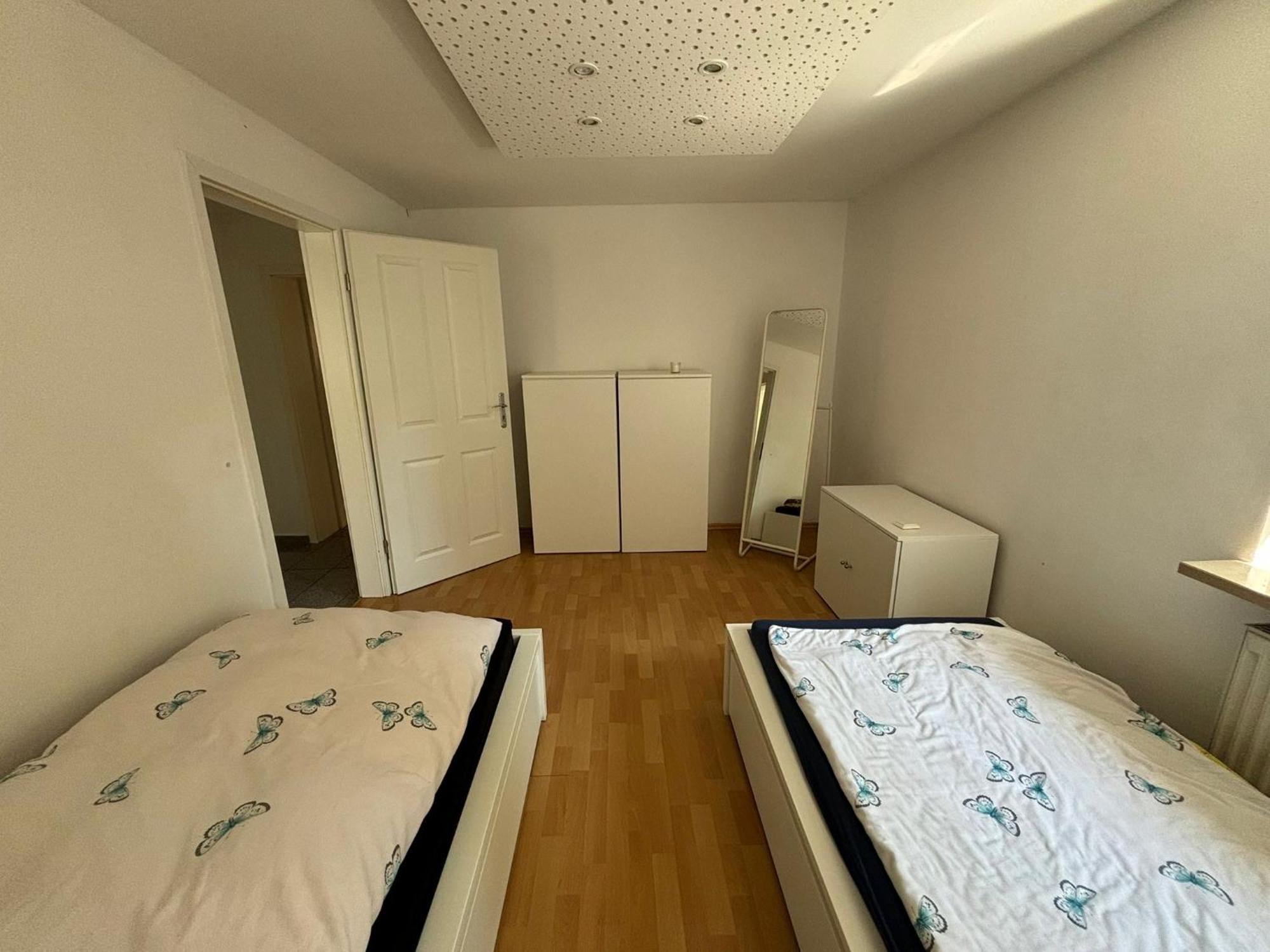 Erdgeschosswohnung Neben Schloss Blutenburg Mit Privatem Garten Munich Extérieur photo